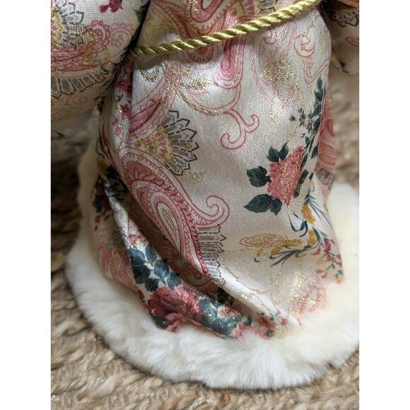Unique Christmas Holiday Floral Garden Santa Tree Topper Silk Pink Faux-Fur Gown - Picture 6 of 16